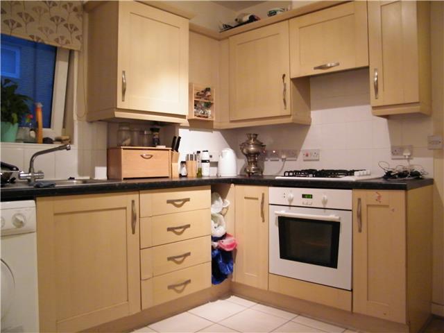  Image of 1 bedroom Flat for sale in Coombe Road Norbiton Kingston upon Thames KT2 at Coombe Road, Norbiton, Kingston upon Thames, KT2